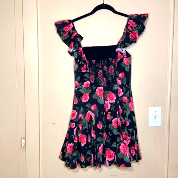 Roses Godet Dress ruffle sleeve flowy, Black - Picture 3 of 15